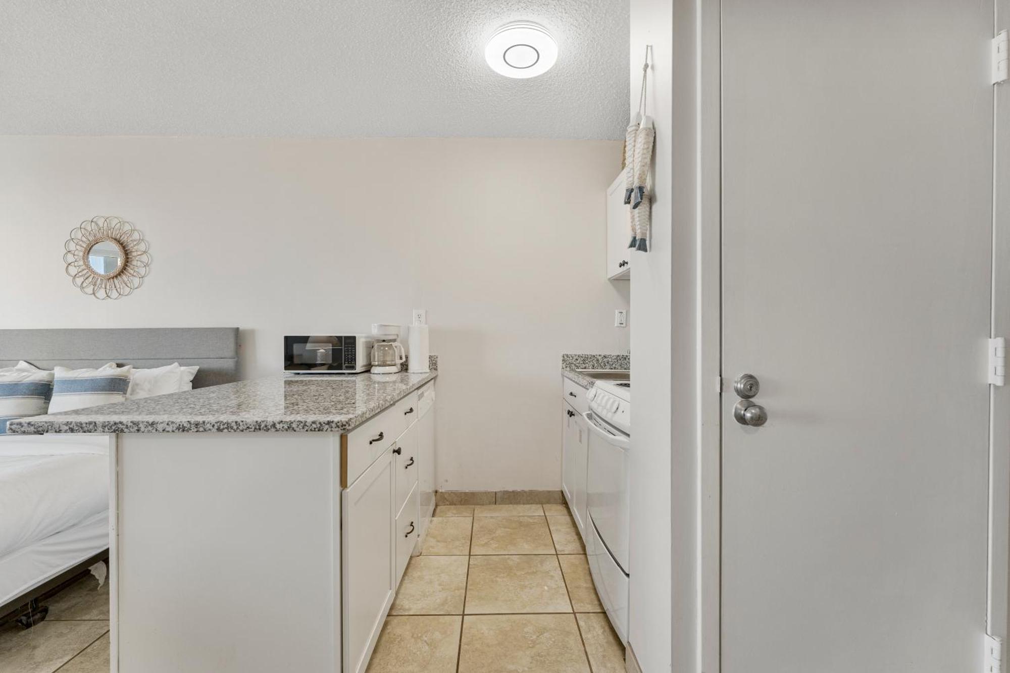 Top Of The Gulf 508 - Beach Front Resort Partial Ocean View Panama City Beach Exterior photo
